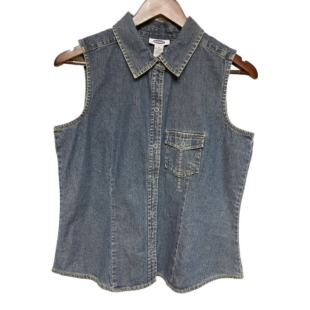 New! Old Navy Sleeveless Denim Snap Closure Shirt Women's Size Medium